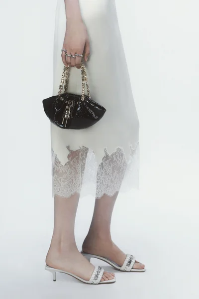 Look 3